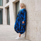 Damen Kleid Lagenlook Baumwolle Blau/Schwarz, Ballonform, Flügeltaschen, Oversize große Größen – Funky Diva