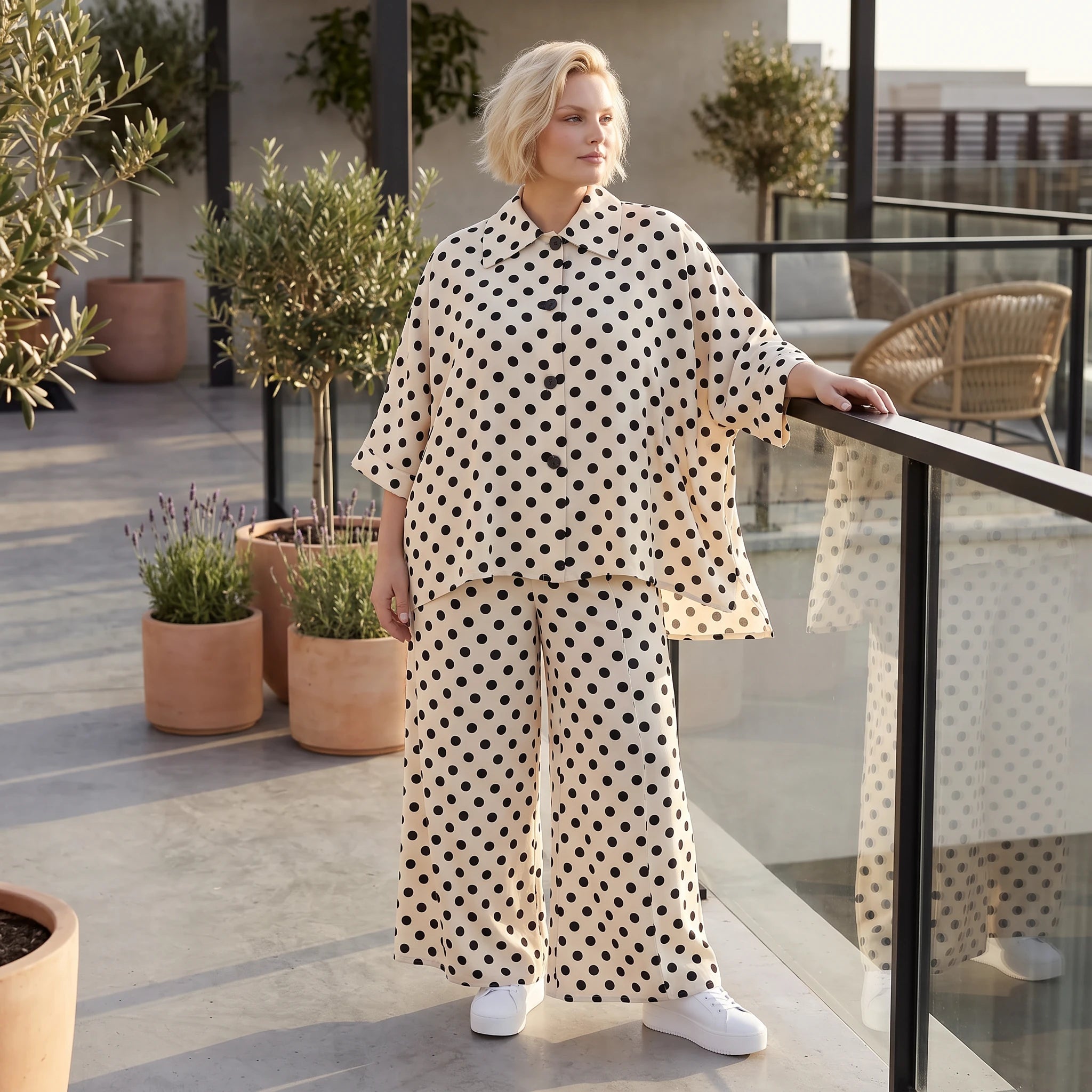 Damen Hose Lagenlook Viskose Weiß/Schwarz, Punkte, Oversize große Größen – AKH Premium