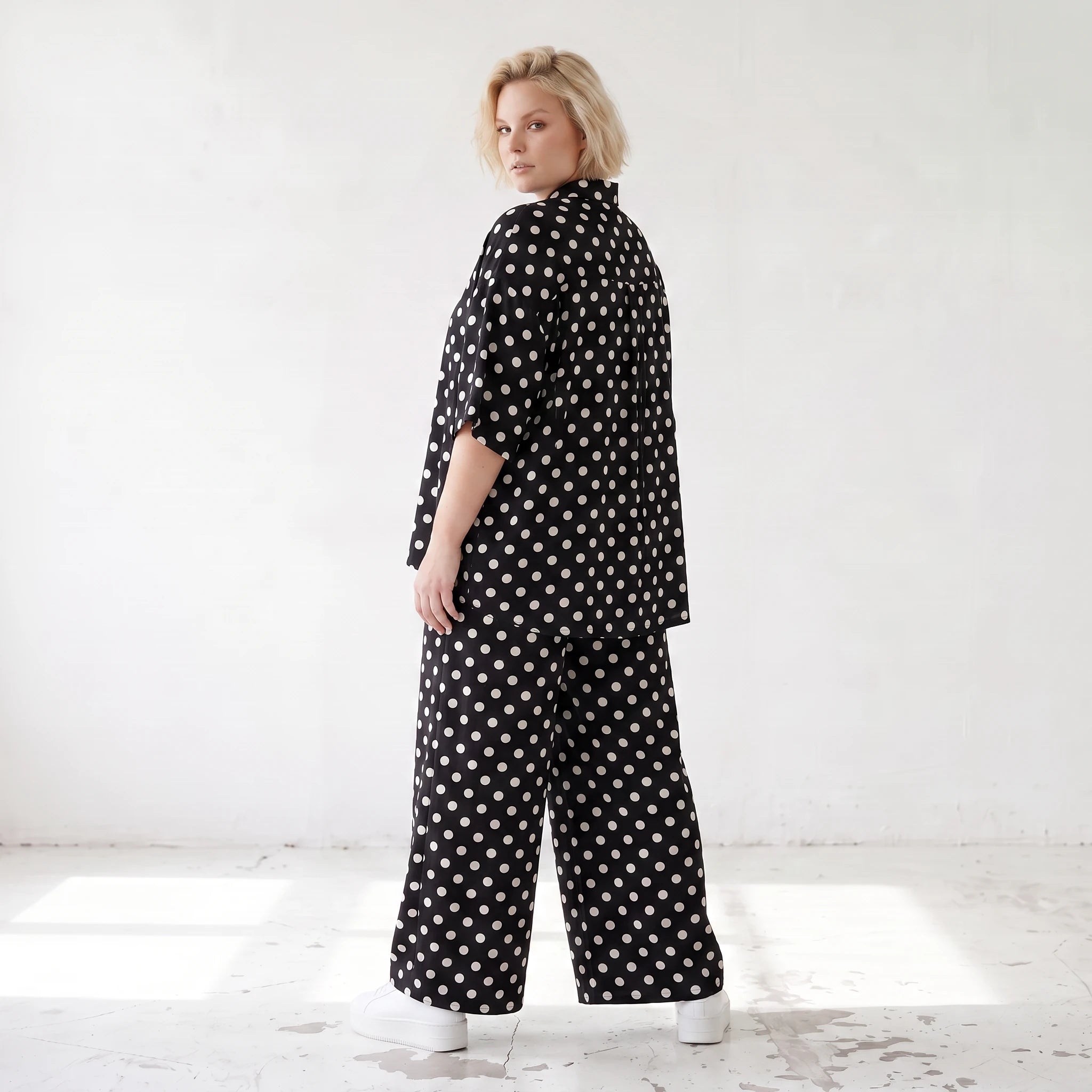 Damen Hose Lagenlook Viskose Schwarz/Weiß, Punkte, Oversize große Größen – AKH Premium