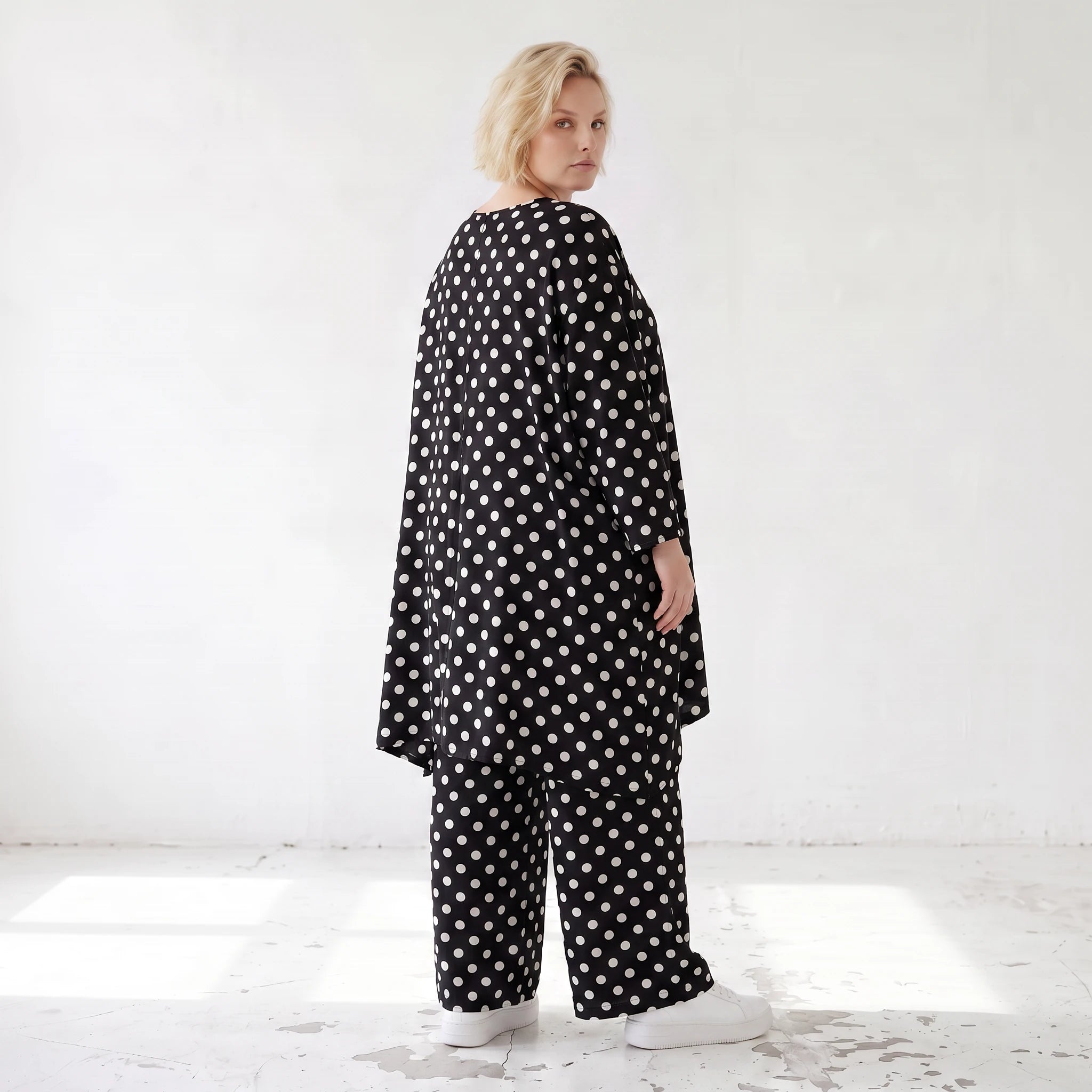 Damen Shirt Lagenlook Viskose Schwarz/Weiß, A-Linie, Punkte, 3/4-Arm, Oversize große Größen – AKH Premium