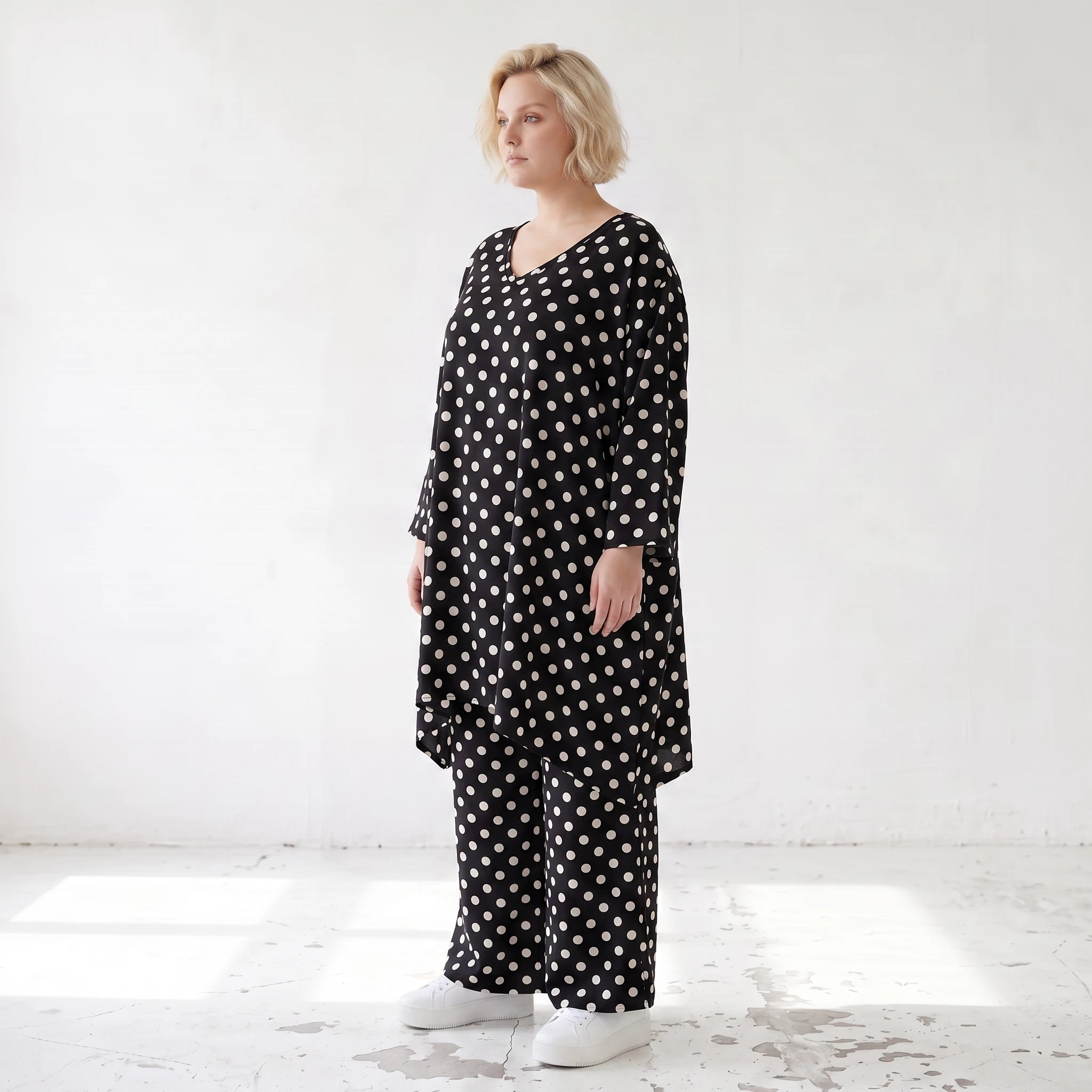 Damen Shirt Lagenlook Viskose Schwarz/Weiß, A-Linie, Punkte, 3/4-Arm, Oversize große Größen – AKH Premium