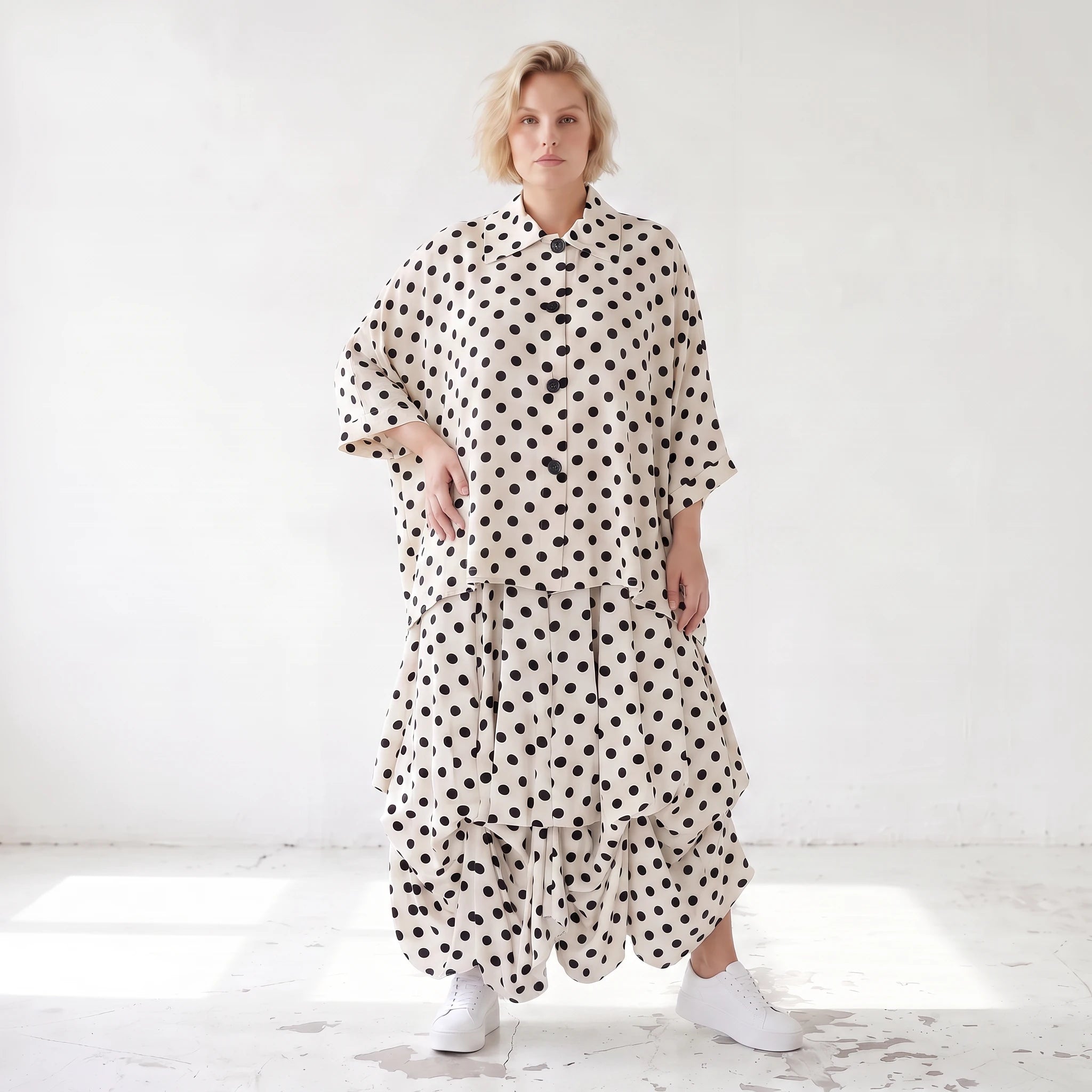 Damen Rock Lagenlook Viskose White/Schwarz, Ballonform, Punkte, Elastikbund, Oversize große Größen – AKH Premium