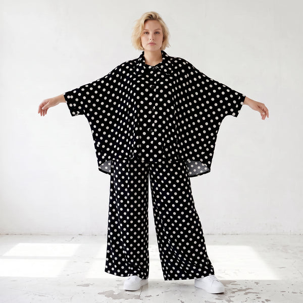 Damen Bluse Lagenlook Viskose Schwarz/Weiß, Punkte, Kurzarm, Knopfleiste, Oversize große Größen – AKH Premium