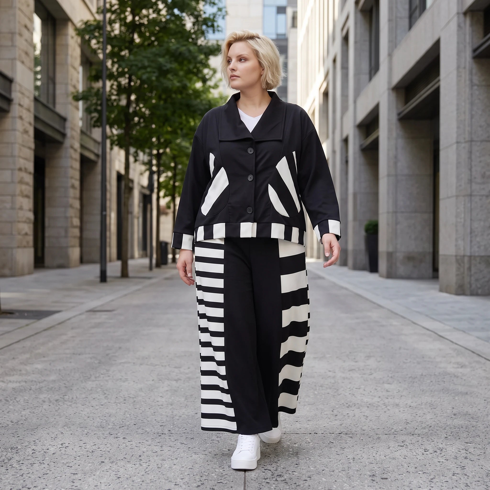 Damen Jacke Lagenlook Rayon Schwarz/Weiß, kastiger Schnitt, Oversize große Größen – AKH Premium