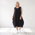 Damen Kleid Lagenlook Lyocell Schwarz, Ballonschnitt, ärmellos, Flügeltaschen, Oversize große Größen – AKH Premium