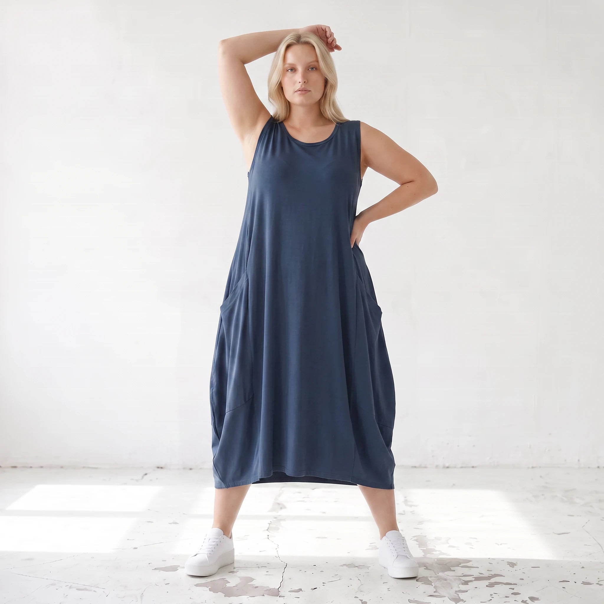 Damen Kleid Lagenlook Lyocell Petrol, Ballonschnitt, ärmellos, Flügeltaschen, Oversize große Größen – AKH Premium