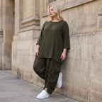 Damen Hose Lagenlook Lyocell Khaki, Ballonschnitt, Flügeltaschen, Oversize große Größen – AKH Premium