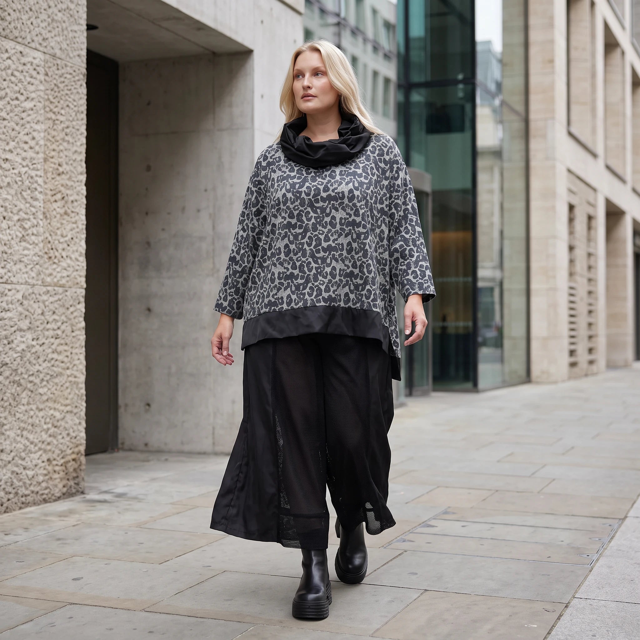 Damen Shirt Lagenlook Viskose Schwarz/Grau, asymmetrisch, Langarm, Rollkragen, Oversize große Größen – AKH Premium