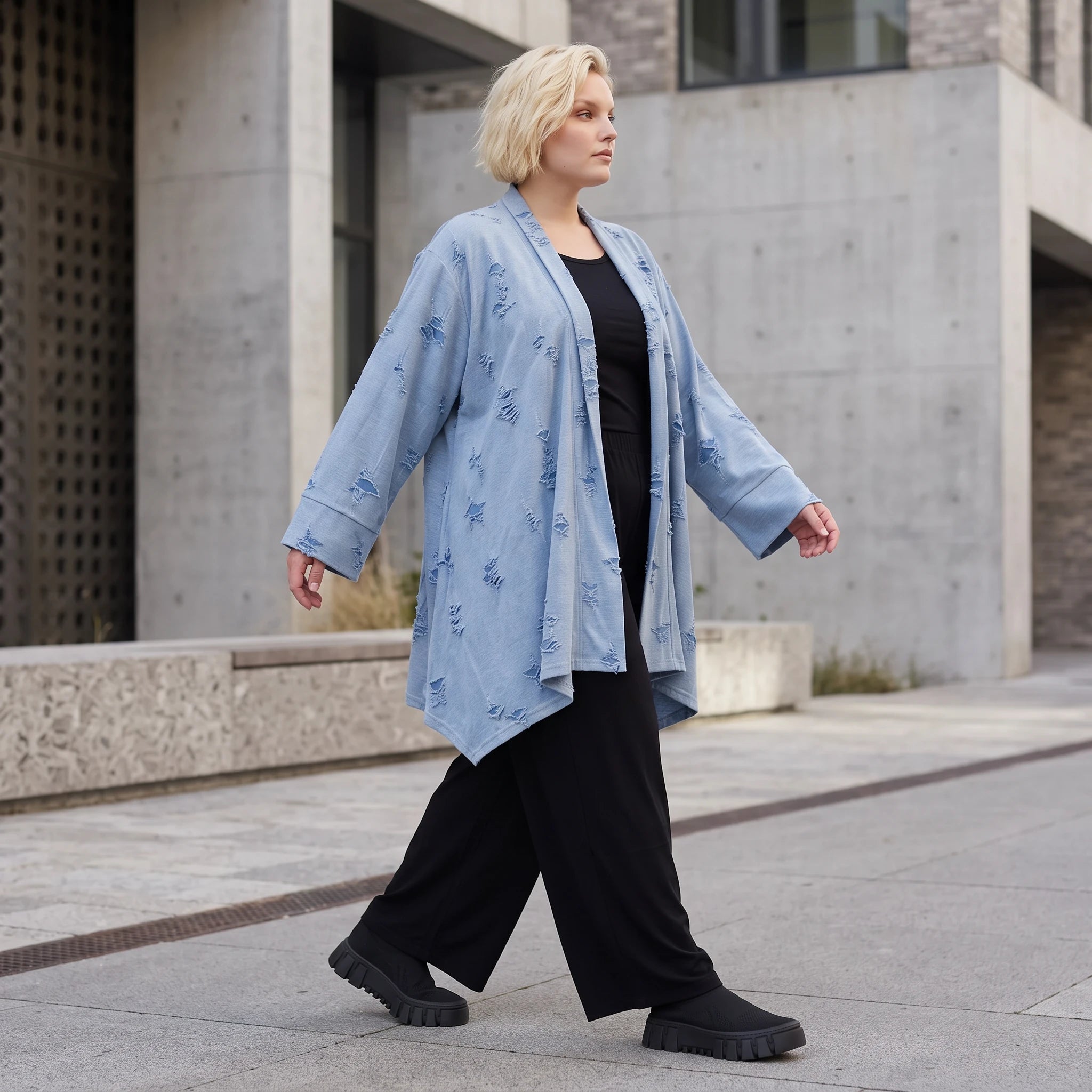 Jeansblauer Jersey Cardigan in A-Linie mit Sternenprint im Destroyed-Look offen locker