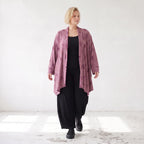 Weinroter Cardigan in A-Linie mit U-Ausschnitt Sternenmotiv im Destroyedlook Taschen