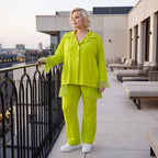 Limette Travellerbluse in A-Linie mit Hemdkragen locker fallend formstabil bequem sanft