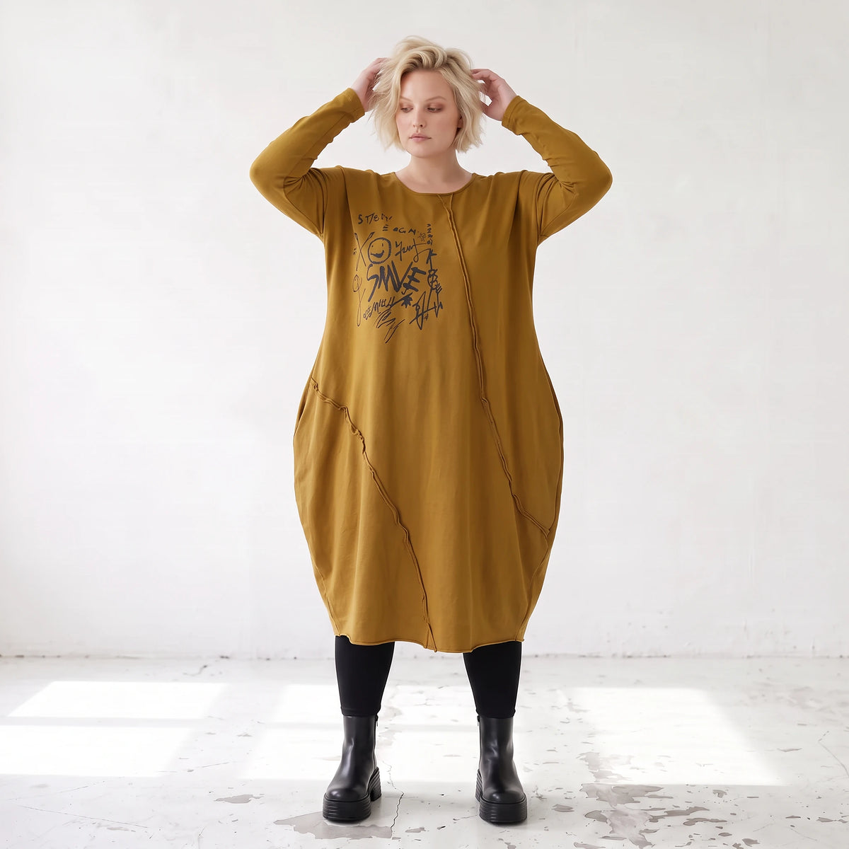 French Terry Kleid in OldCamel mit Elasthan in Ballonform locker weich Made in Italy