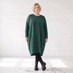 Ballonkleid in OldGreen aus French Terry mit Rundhals und Langarm mit Seitennahttaschen