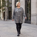 Milano Strickkleid in Grau/Schwarz mit Rundhalsausschnitt aus feiner Stretchqualität