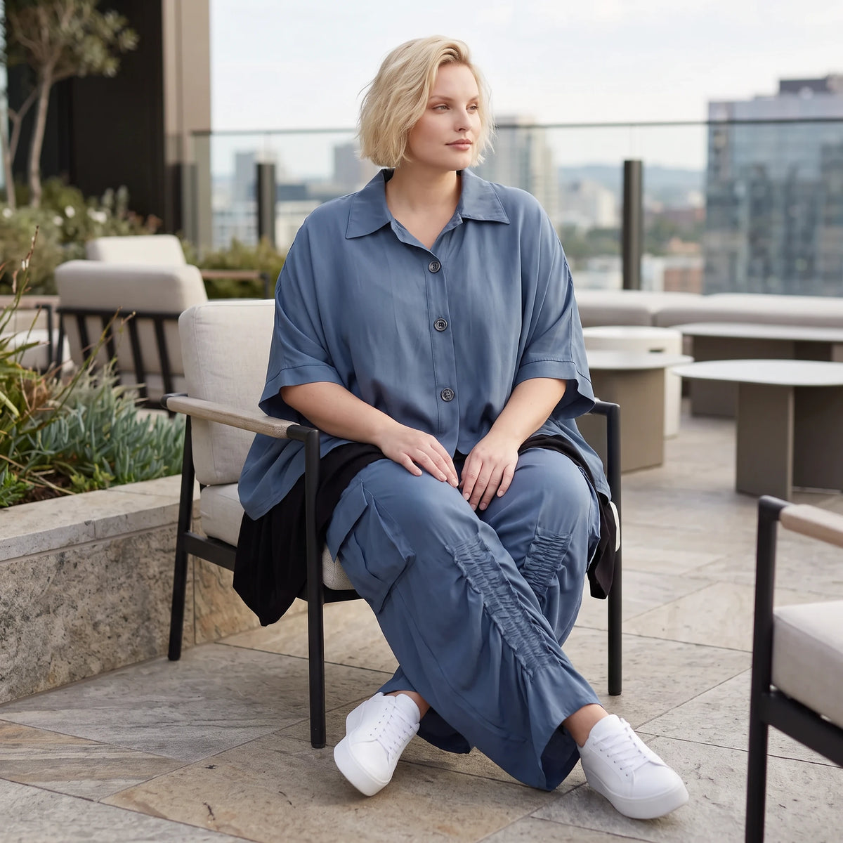 Petrol Bluse aus Lyocelltwill mit Hemdkragen Knopfleiste Rundsaum und 3/4-Arm leicht