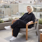 Leichte Sommerbluse im Crashlook aus Popeline mit Hemdkragen und gerundetem Schnitt