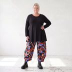 Schwarze Ballonhose aus Romanitjersey mit weitem Bein und Elasthan für lässigen Komfort