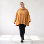 Kuscheliges Plüschshirt in Camel mit Rollkragen und schmeichelnder A-Linie Basic Look