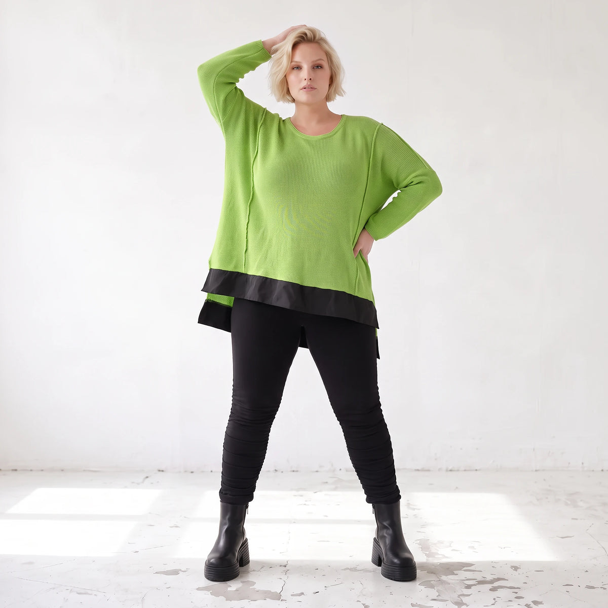 Strickshirt Matchagrün Baumwolle Memorytaft gerader Schnitt vorne kurz hinten lang weich