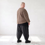 Teddyjacke aus flauschigem Stoff mit Rundhalsausschnitt Knopfleiste und gerundetem Saum