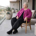 Kuschelige warme Fuchsia Teddyjacke in gerundeter Schnittform für stylische Winterlooks