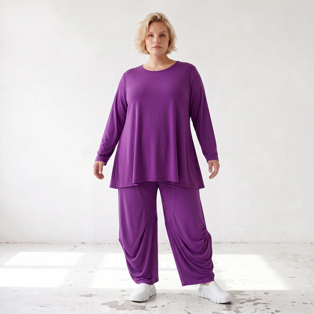 Langarmshirt aus Slinkystretch in Glockenform mit Rundhalsausschnitt weich fließend