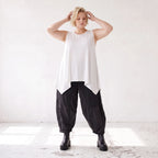 Ärmelloses Basic Top aus Slinkystoff mit Stretch in A-Linie mit Rundhals und Schlitzen