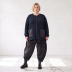 Marine Strickjacke in Glockenform mit Reißverschluss Taschen und softem Stretchmix