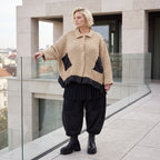 Beige Strickjacke in A-Linie mit Hemdkragen Zipfelsaum und warmem weichem Stretchgriff