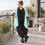 Strickcardigan aus reiner Baumwolle in Glockenform mit Stehkragen und Seitentaschen