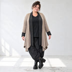 Cardigan aus Baumwolle in Taupe mit Stehkragen A-Linie und Seitentaschen offen leicht