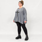 Langarmshirt in Grau mit fließender A-Linie und Rundhalsausschnitt aus weichem Jersey