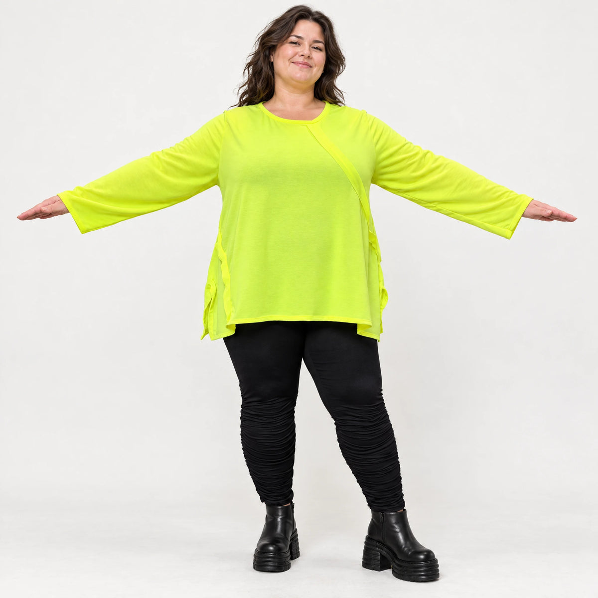 Langarmshirt in Neongelb aus feinem Stretchjersey mit Baumwolle und schmeichelnder A-Linie