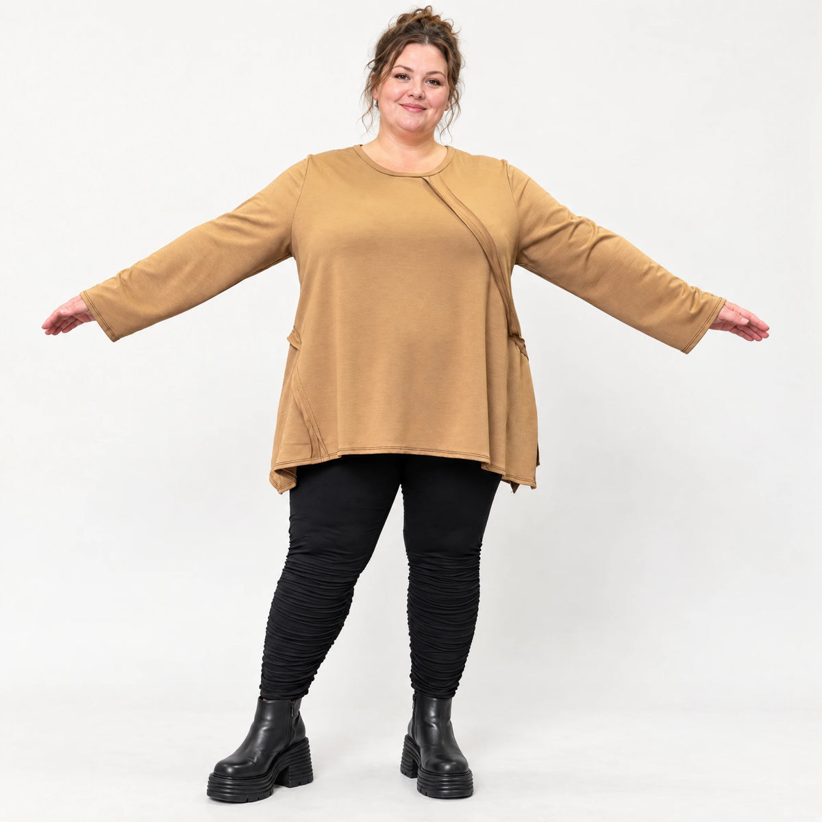 Langarmshirt in Camel mit weiter A-Linie aus weichem Stretchjersey für Alltagslooks