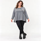 Weiches Langarmshirt in Grau mit fließender A-Linie aus feinem Jersey mit Elasthananteil