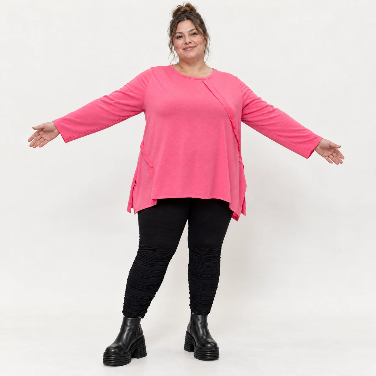 Pinkes Langarmshirt aus weichem Stretchjersey mit Rundhalsausschnitt und lässiger A-Linie