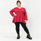 Rotes Langarmshirt mit fließender A-Linie aus weichem Stretchjersey gefertigt in Italien