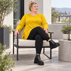 Gelbes Feinstrickshirt in A-Linie mit Reißverschluss am Ausschnitt und flauschigem Garn