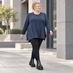 Langarmshirt aus flauschigem Feinstrick in Blau/Weiß gemustert mit fließender A-Linie