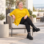 Flauschiges Feinstrickshirt in leuchtendem Gelb mit Stretchanteil und fließender A-Linie
