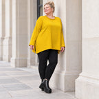 Flauschiges Feinstrickshirt in leuchtendem Gelb mit Stretchanteil und fließender A-Linie