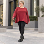 Feinstrickshirt in Rot/Weiß mit flauschigem Garn in A-Linie und Rundhalsausschnitt