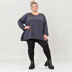 Langarmshirt aus flauschigem Feinstrick in Blau/Braun mit A-Linie und Seitenschlitzen