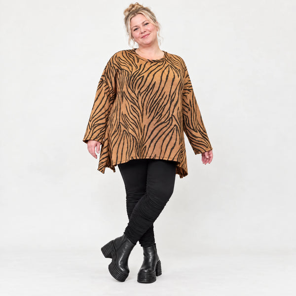 Feinstrickshirt in Braun/Schoko mit fließender A-Linie weich und flauschig aus Italien
