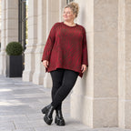 Flauschiges Feinstrickshirt in Rot/Braun mit Rundhalsausschnitt und fließender A-Linie