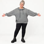 Gestreifter Hoody in Schwarz/Weiß aus weichem Stretchjersey mit Kapuze und langen Ärmeln