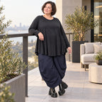 Ballonhose aus kuscheligem Fleece in Dunkelblau mit elastischem Bund und weitem Bein