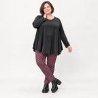 Karottenhose aus fließendem Bengaline in Fuchsia/Schwarz/Weiß mit elastischem Bund