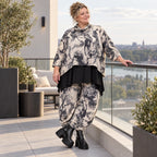 Kastiger Feinstrickpullover mit Rollkragen in Ecru/Schwarz aus weichem Strick mit Stretch
