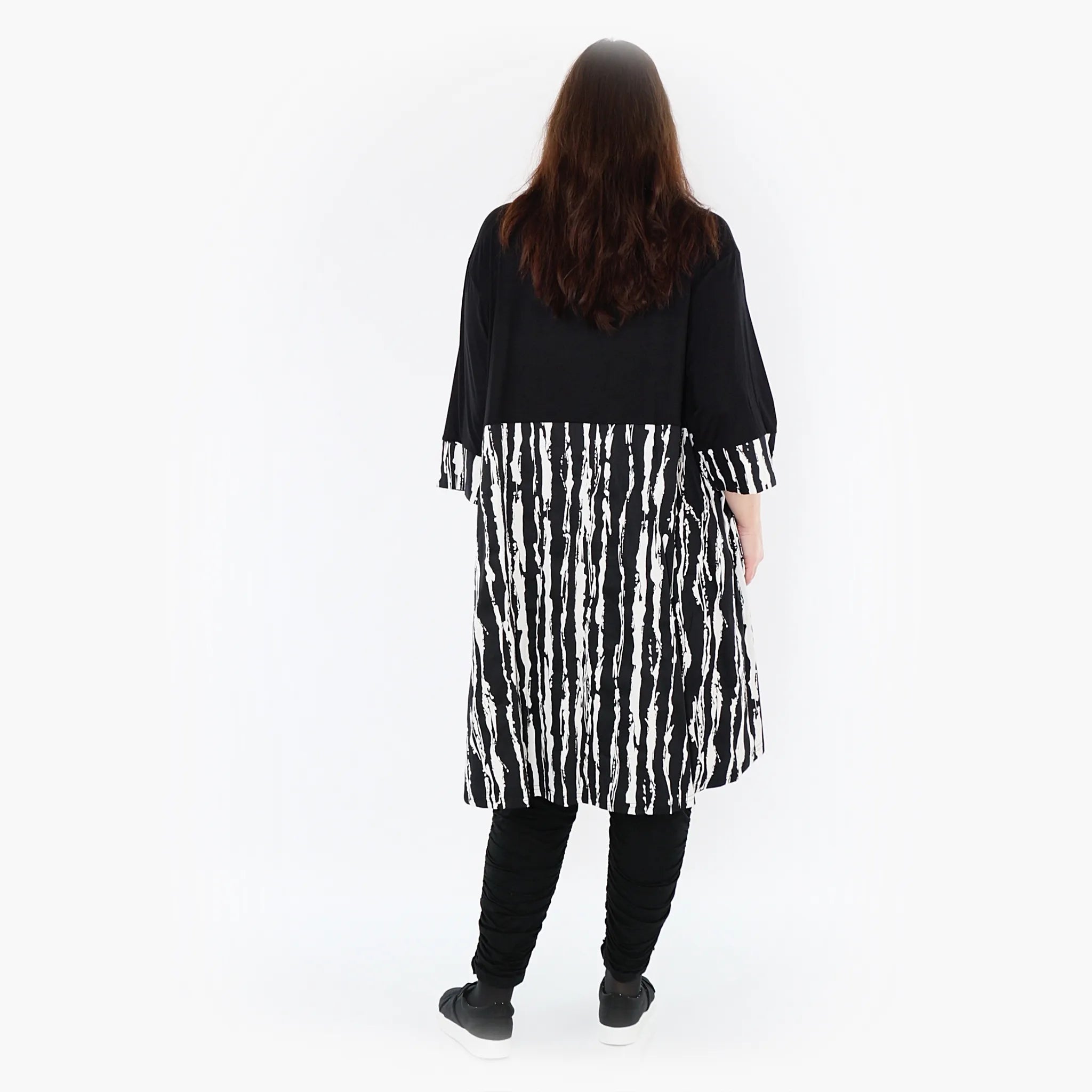  A-Form Shirt von AKH Fashion aus Viskose, 1418.06900, Schwarz/Weiß, Schick, Modern, Bequem